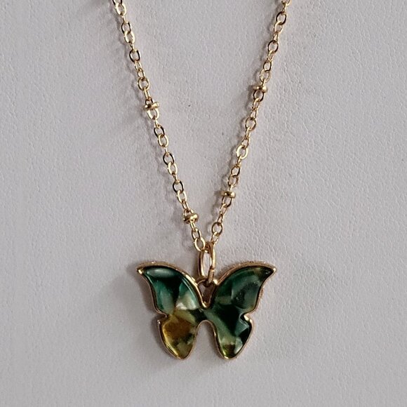 NWOT Green and yellow gold tone butterfly pendant on a 18-inch gold tone chain - Picture 2 of 8